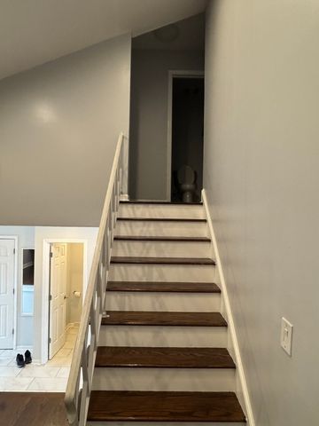 8058 W Lyons Street B, Niles, IL 60714