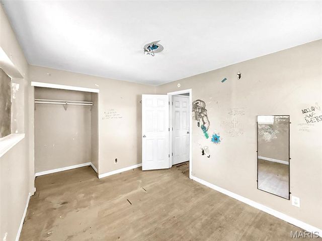 217 W Schirmer Street, St Louis, MO 63111