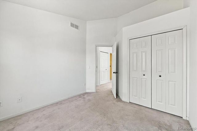7412 Willow Creek Drive, Ypsilanti, MI 48197