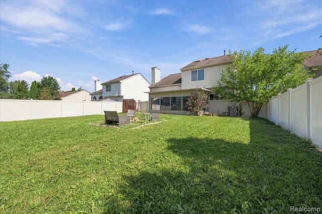 7412 Willow Creek Drive, Ypsilanti, MI 48197