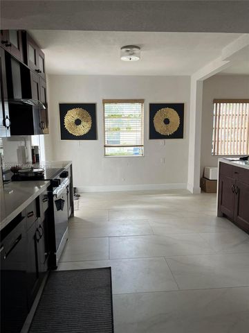72 Palmetto Dr, Miami Springs, FL 33166
