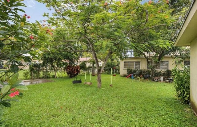 72 Palmetto Dr, Miami Springs, FL 33166