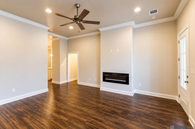 6614 Roux Dr, Baton Rouge, LA 70817