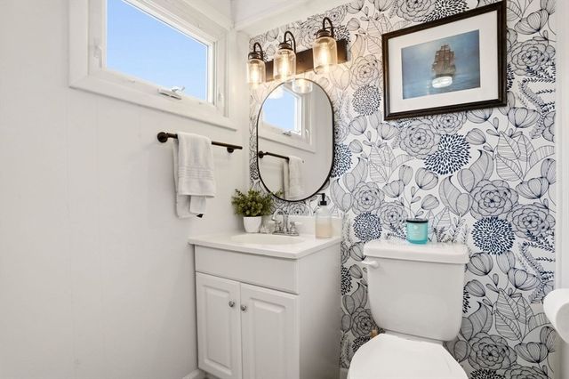 33 Bateman Avenue, Revere, MA 02151