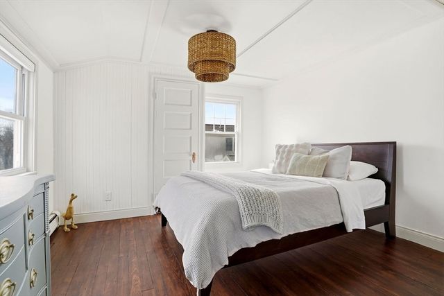 33 Bateman Avenue, Revere, MA 02151