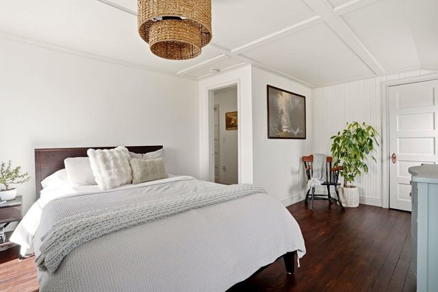 33 Bateman Avenue, Revere, MA 02151