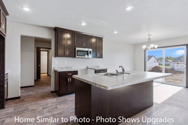 1268 PUTNAM DRIVE, Pulaski, WI 54162