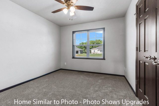 1268 PUTNAM DRIVE, Pulaski, WI 54162