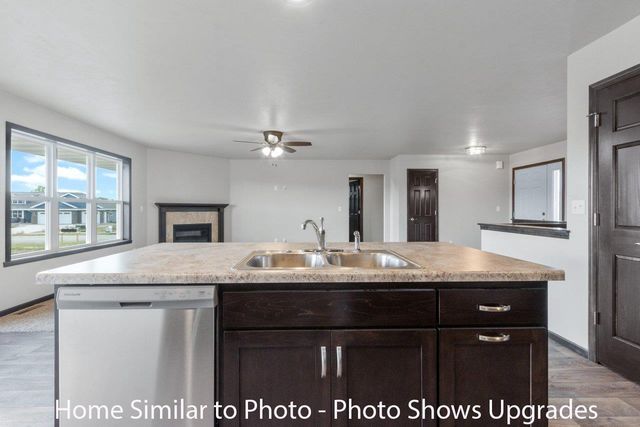 1268 PUTNAM DRIVE, Pulaski, WI 54162