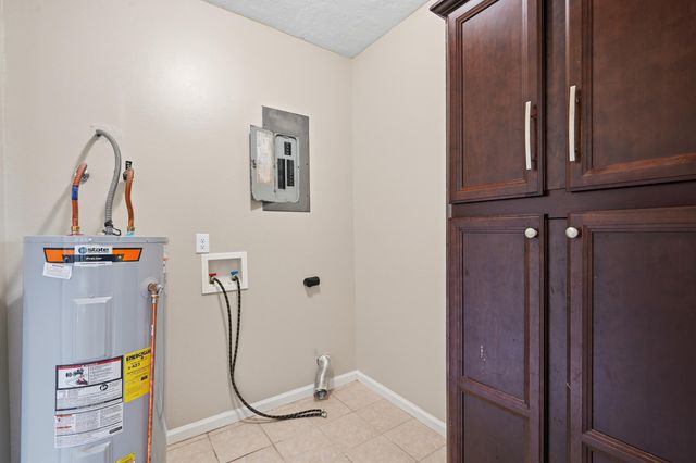 111 Melody Ln, Deridder, LA 70634