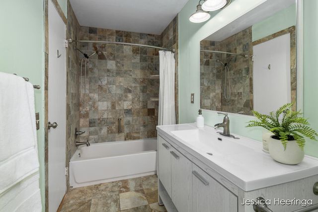 475 Northland Court NE, Rockford, MI 49341