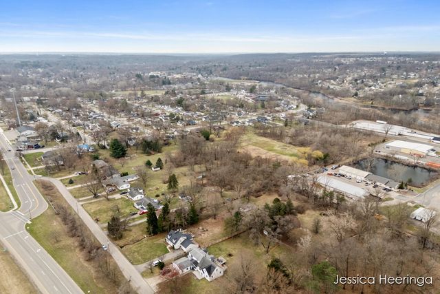 475 Northland Court NE, Rockford, MI 49341