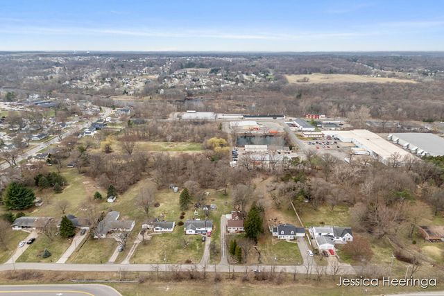 475 Northland Court NE, Rockford, MI 49341