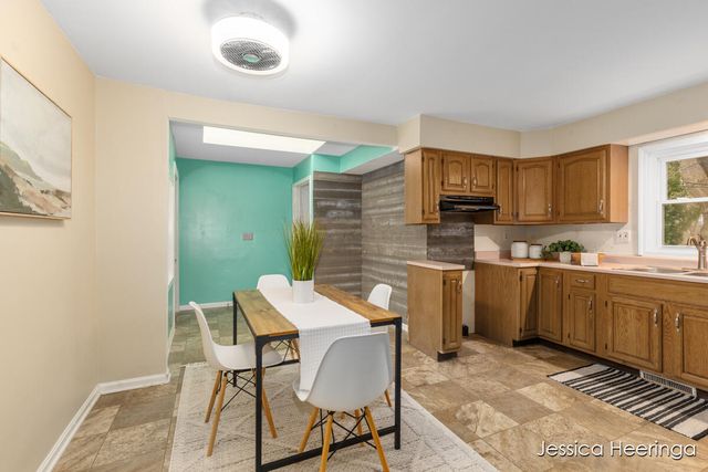 475 Northland Court NE, Rockford, MI 49341