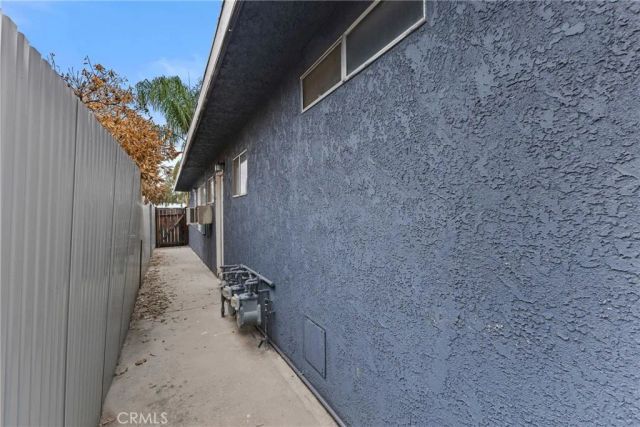 921 E Devonshire, Hemet, CA 92543