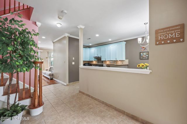 90 Banyan Boulevard, Holmdel, NJ 07733