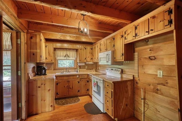 2665 Macedonia Rd, Franklin, GA 30217
