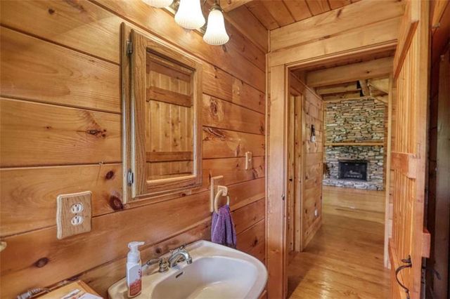2665 Macedonia Rd, Franklin, GA 30217