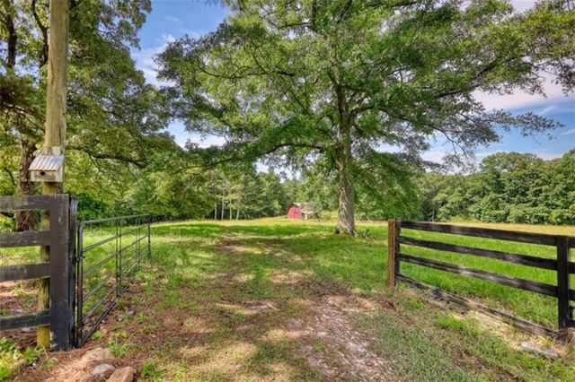 2665 Macedonia Rd, Franklin, GA 30217