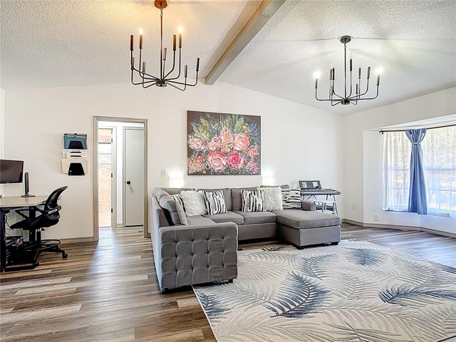 131 E HIGHBANKS ROAD, Debary, FL 32713