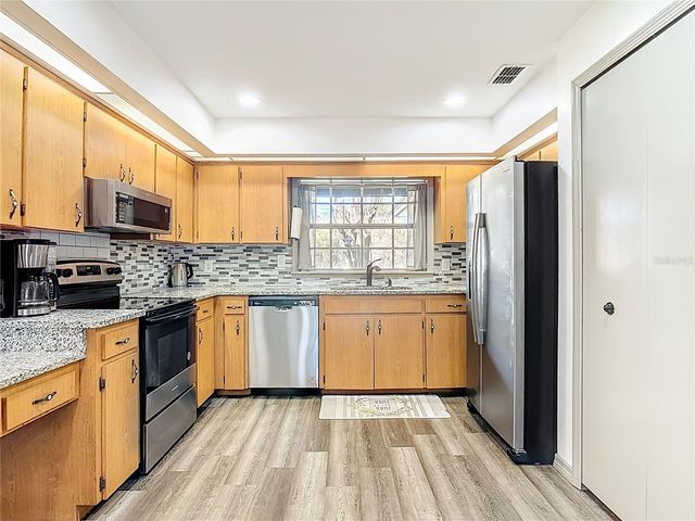 131 E HIGHBANKS ROAD, Debary, FL 32713