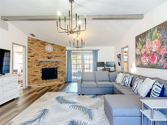 131 E HIGHBANKS ROAD, Debary, FL 32713