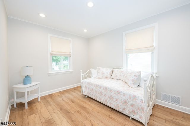 34 Devonshire Rd, Cedar Grove Twp., NJ 07009