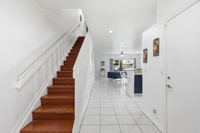 13352 Georgian Court, Wellington, FL 33414