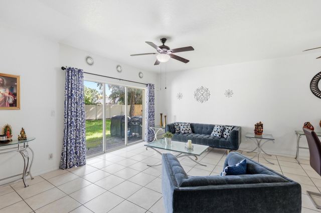 13352 Georgian Court, Wellington, FL 33414
