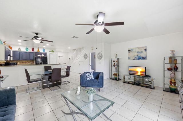 13352 Georgian Court, Wellington, FL 33414