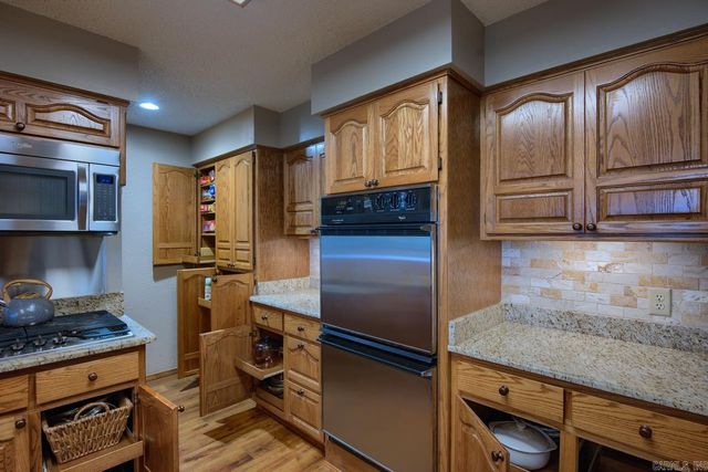 7 Palisandro Drive, Hot Springs Village, AR 71909