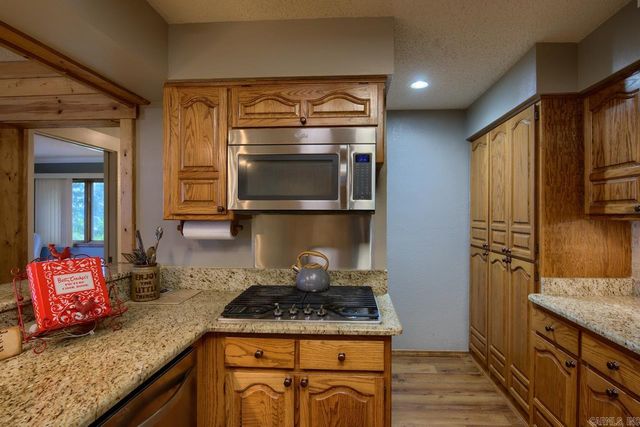 7 Palisandro Drive, Hot Springs Village, AR 71909