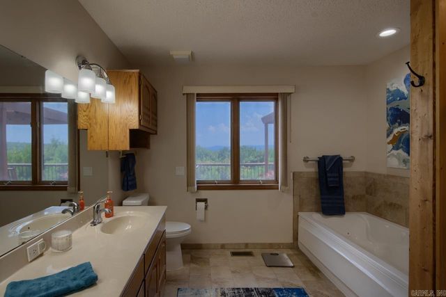 7 Palisandro Drive, Hot Springs Village, AR 71909