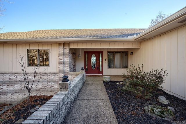 7 Palisandro Drive, Hot Springs Village, AR 71909