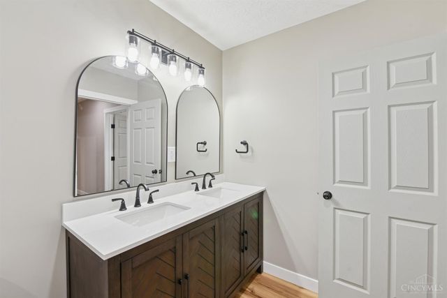 2545 Cliff Road, Miami Twp, OH 45052