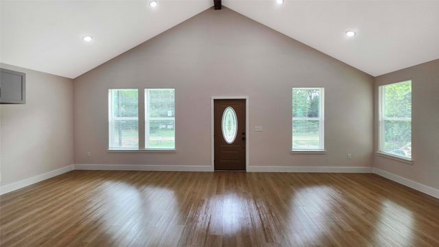 163 Lake Creek Drive, Mabank, TX 75156