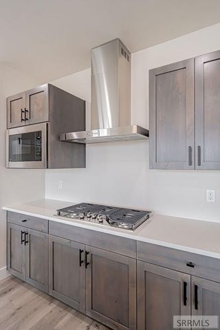 6409 Ender Ln, Idaho Falls, ID 83401