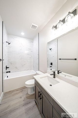 6409 Ender Ln, Idaho Falls, ID 83401