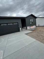 6409 Ender Ln, Idaho Falls, ID 83401