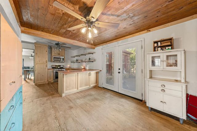 2901 Cole Avenue, Waco, TX 76707