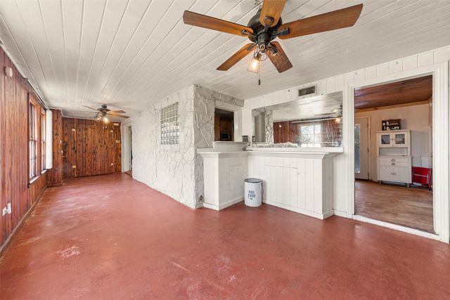 2901 Cole Avenue, Waco, TX 76707