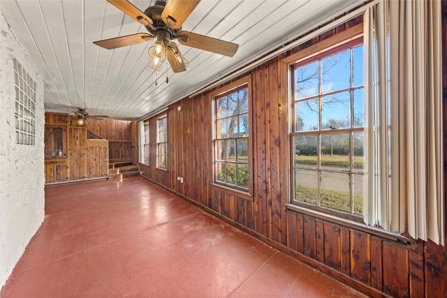 2901 Cole Avenue, Waco, TX 76707