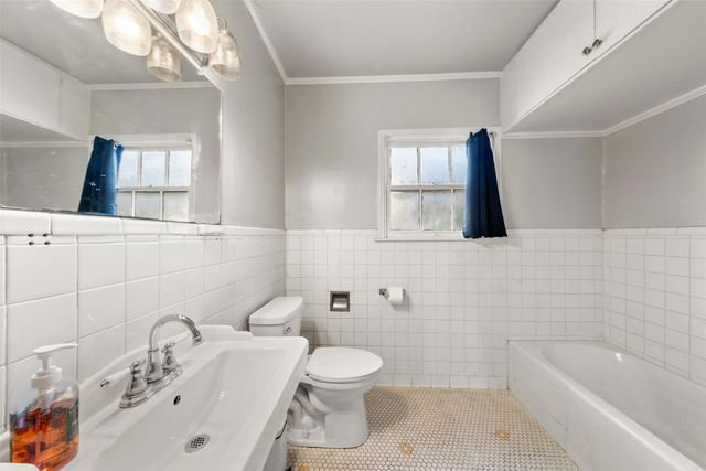 2901 Cole Avenue, Waco, TX 76707