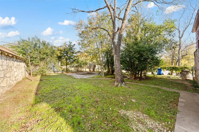 2901 Cole Avenue, Waco, TX 76707