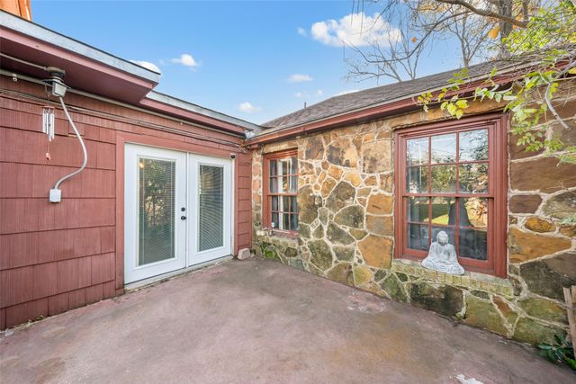 2901 Cole Avenue, Waco, TX 76707