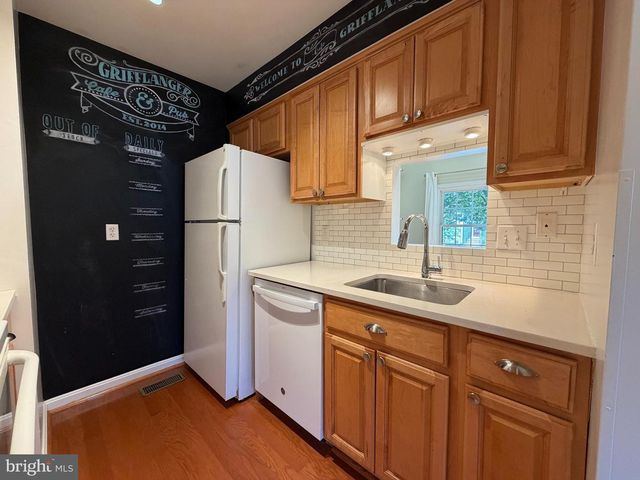6501 BRICK HEARTH CT, Alexandria, VA 22306
