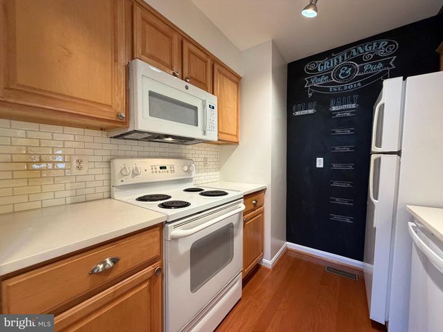 6501 BRICK HEARTH CT, Alexandria, VA 22306