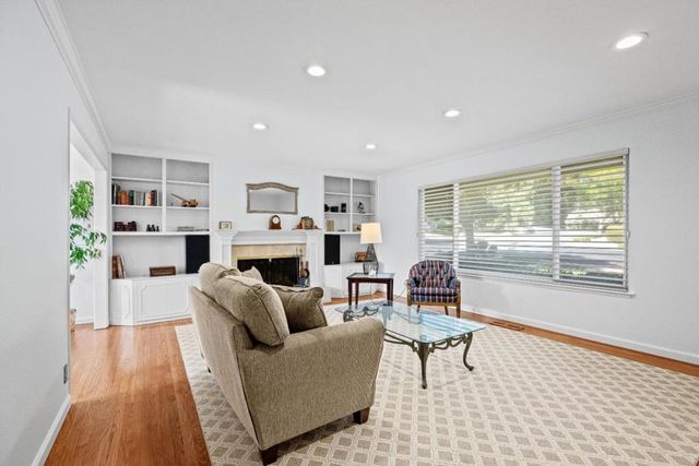 200 Danville Drive, Los Gatos, CA 95032