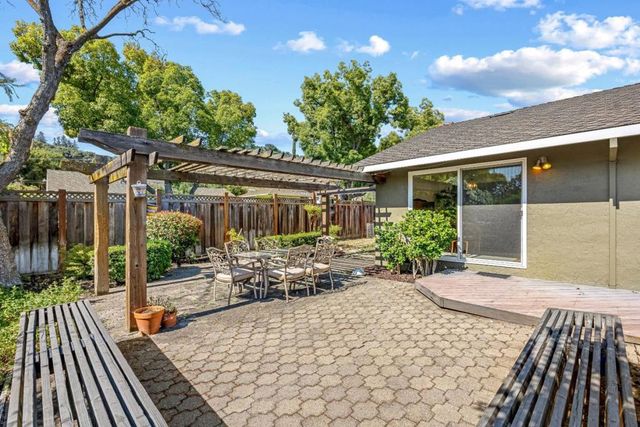 200 Danville Drive, Los Gatos, CA 95032