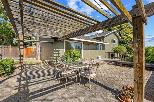 200 Danville Drive, Los Gatos, CA 95032